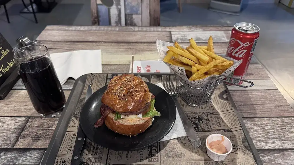 Hum burger_Étauliers_slider_image_3