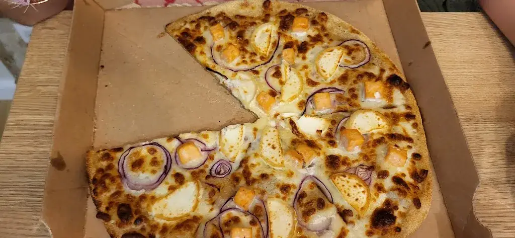 BELLA VITA PIZZERIA ETAULIERS_Étauliers_slider_image_3