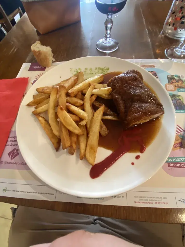 Raphaël Rozier_Chalet d'Antan_Évaux-les-Bains_review