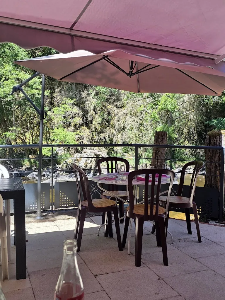 Auberge du Moulin chancelier restaurant in Évaux-les-Bains