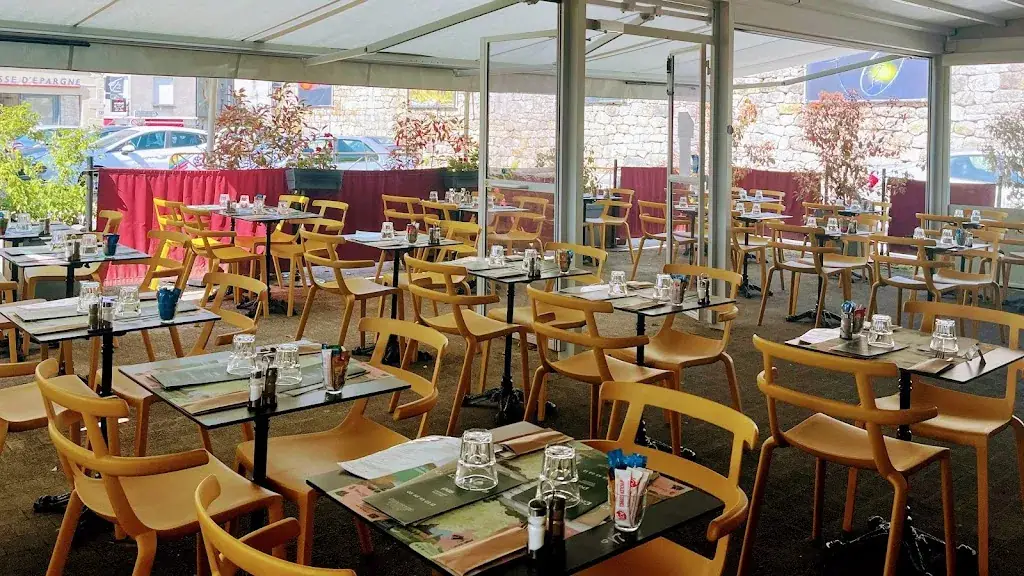 Les Remparts restaurante en Égletons