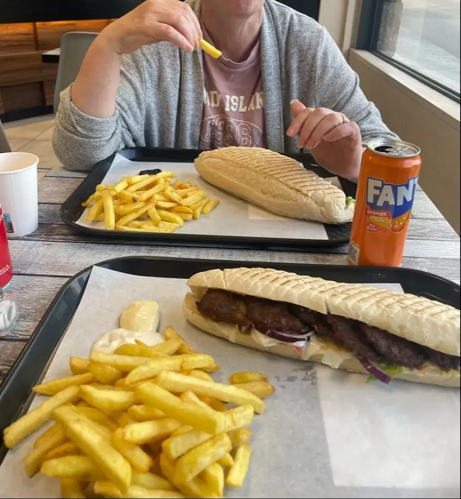 andrew bosworth_Anatoli_Égletons_review