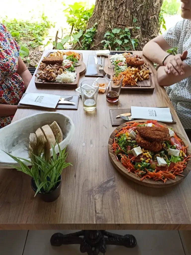 BOAZ Restaurant_Égletons_slider_image_3