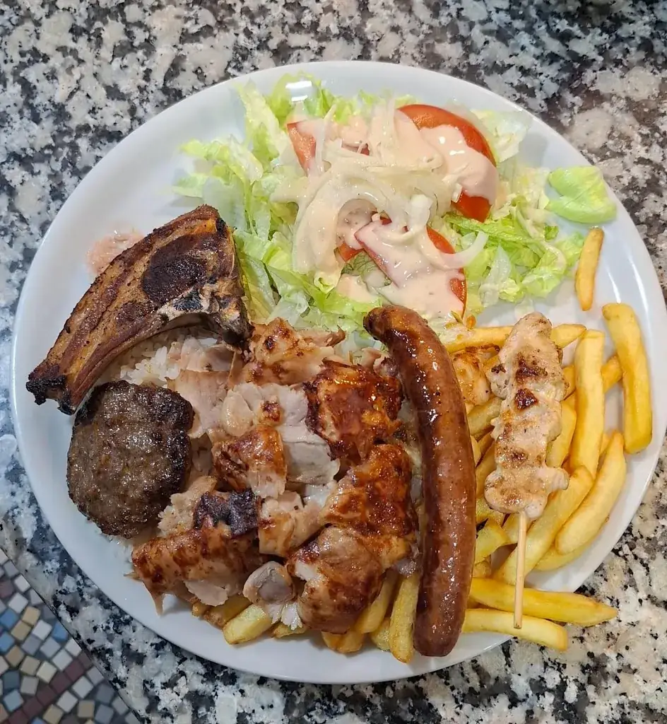 Istanbul Restaurant_Égletons_slider_image_3