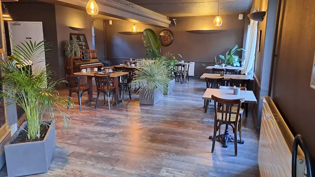 Olivier DANNAU_Logis Hôtel Eben_Égletons_recensione