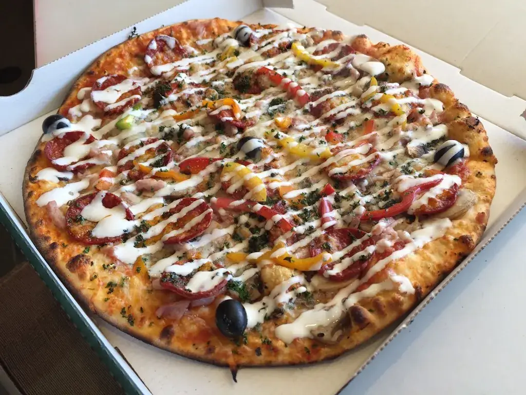 Le kiosque à pizzas Egletons_Égletons_slider_image_2