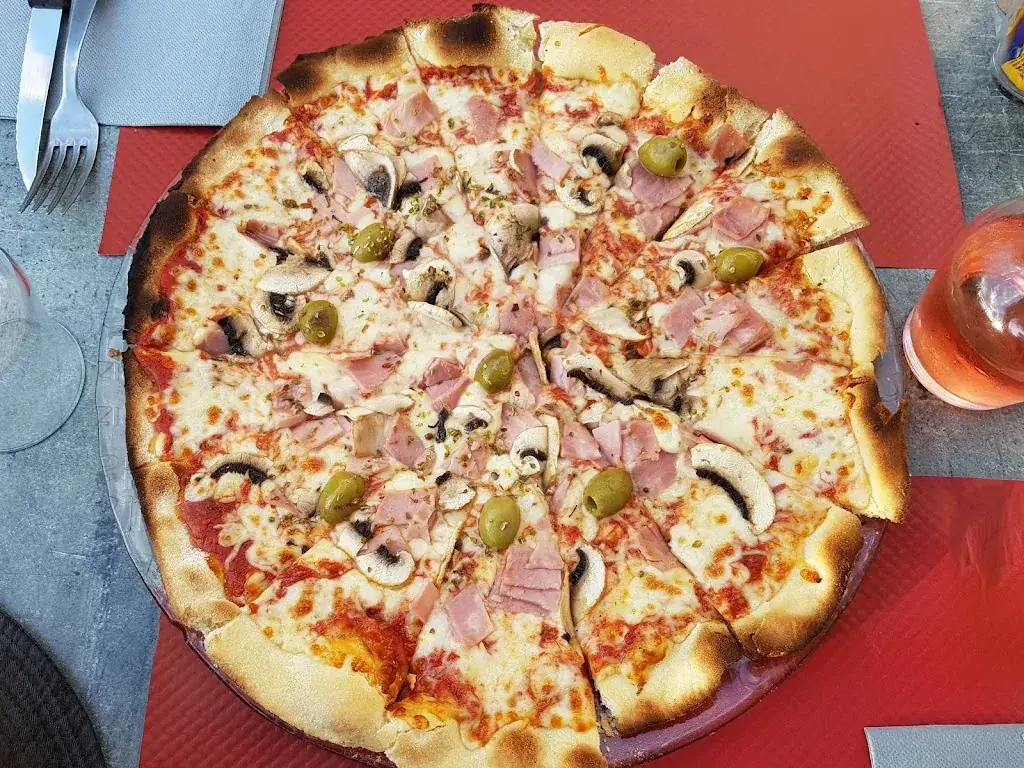 Norman Jones_Les Copains D'abord boudoir_Eymoutiers_review