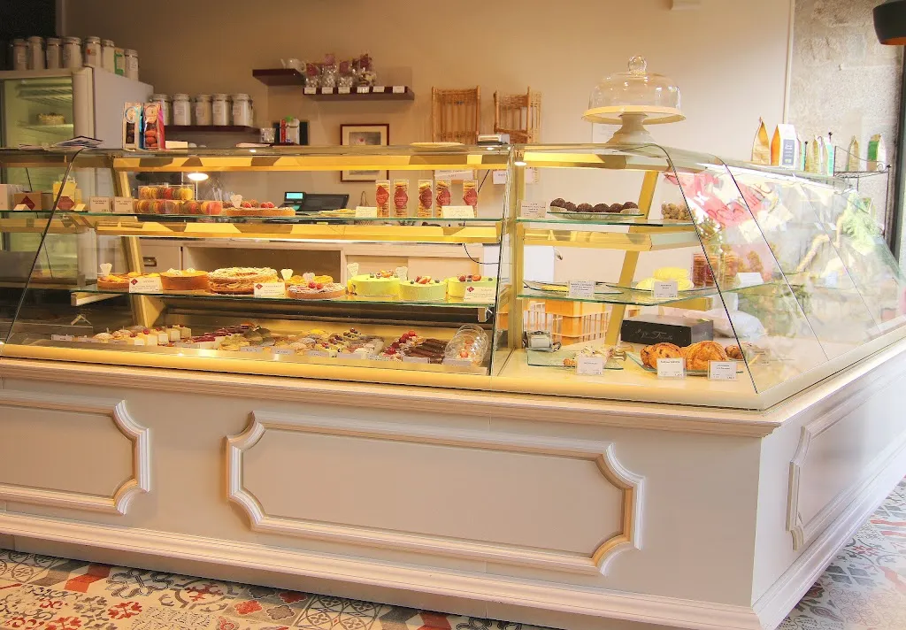 Pâtisserie Eymoutiers ChouBeurrePomme restaurant in Eymoutiers