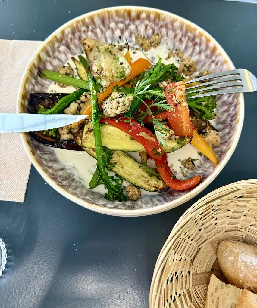 Le Centre B_Eysines_slider_image_3