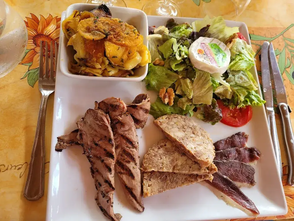 Auberge des Marthres_Salignac-Eyvigues_slider_image_2