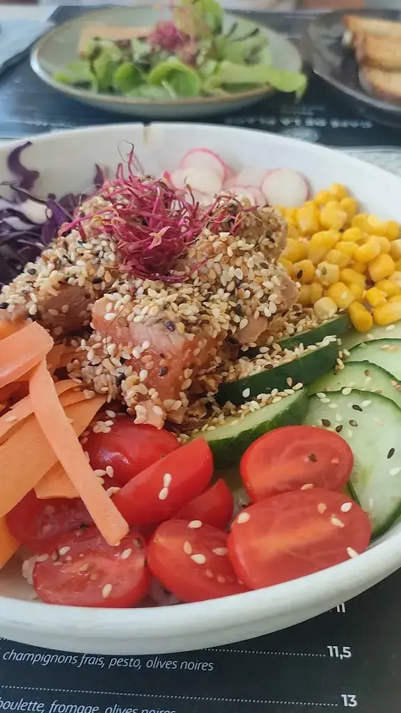 Café de la Place_Salignac-Eyvigues_slider_image_2