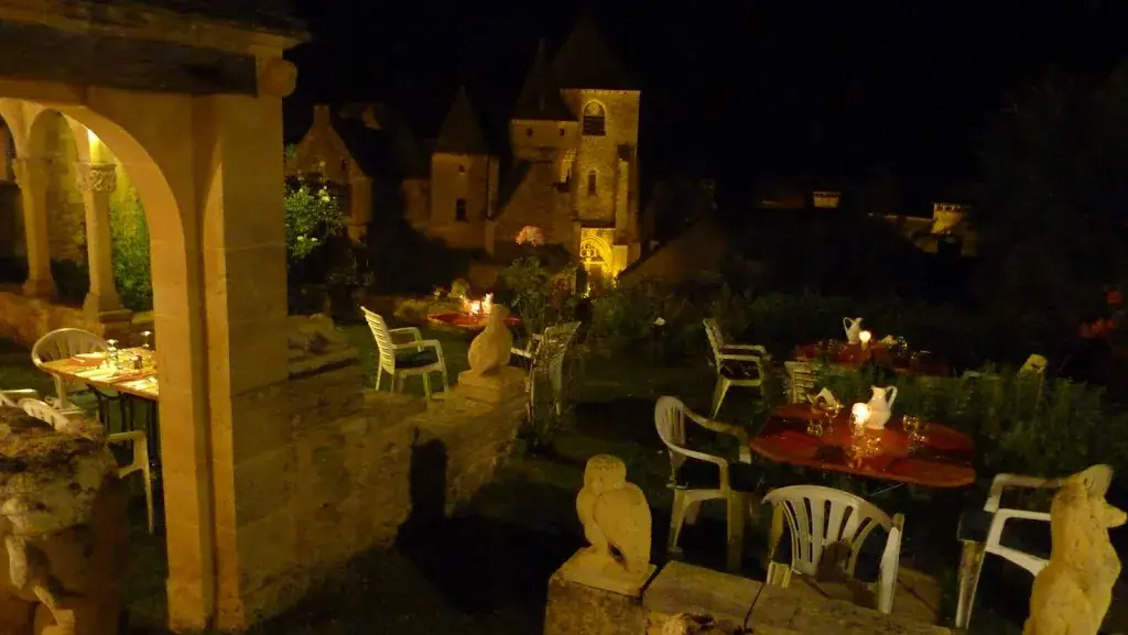 Chez Mémé Louise restaurant in Saint-Geniès