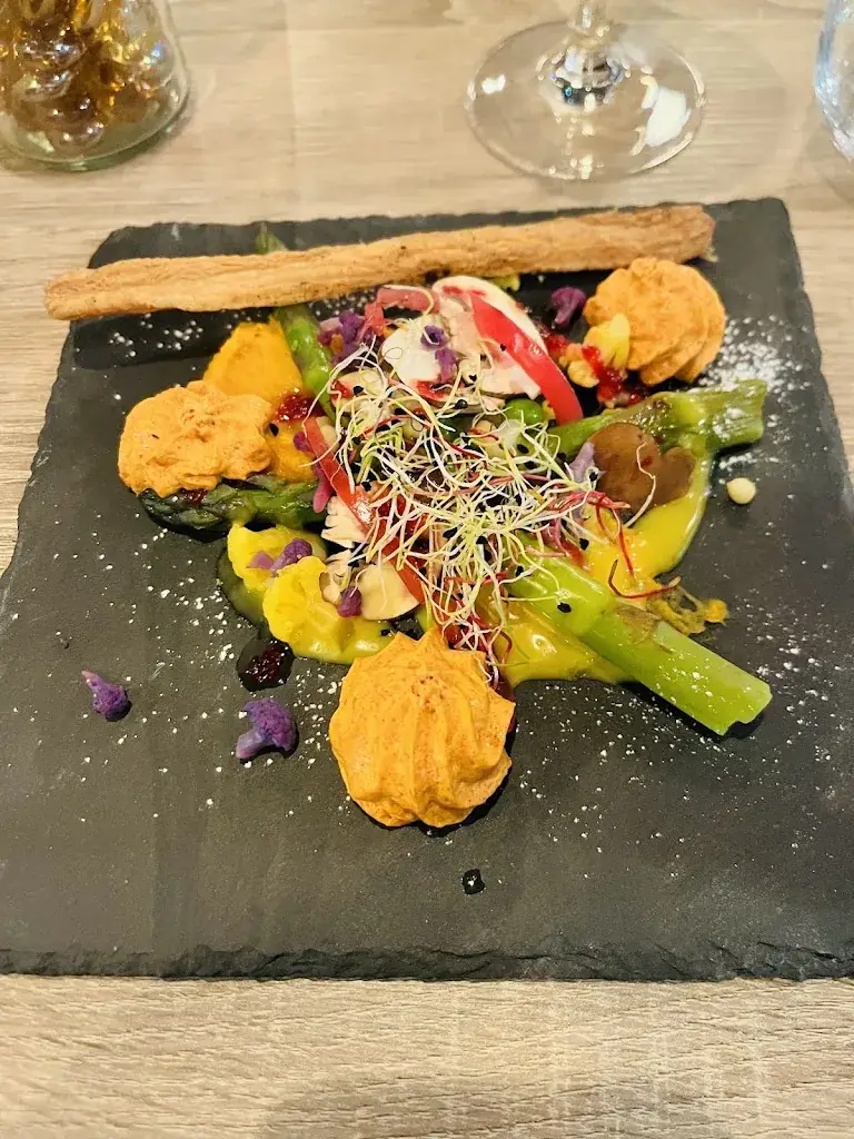 Aurelie Courtine_Acerola_Issoire_review