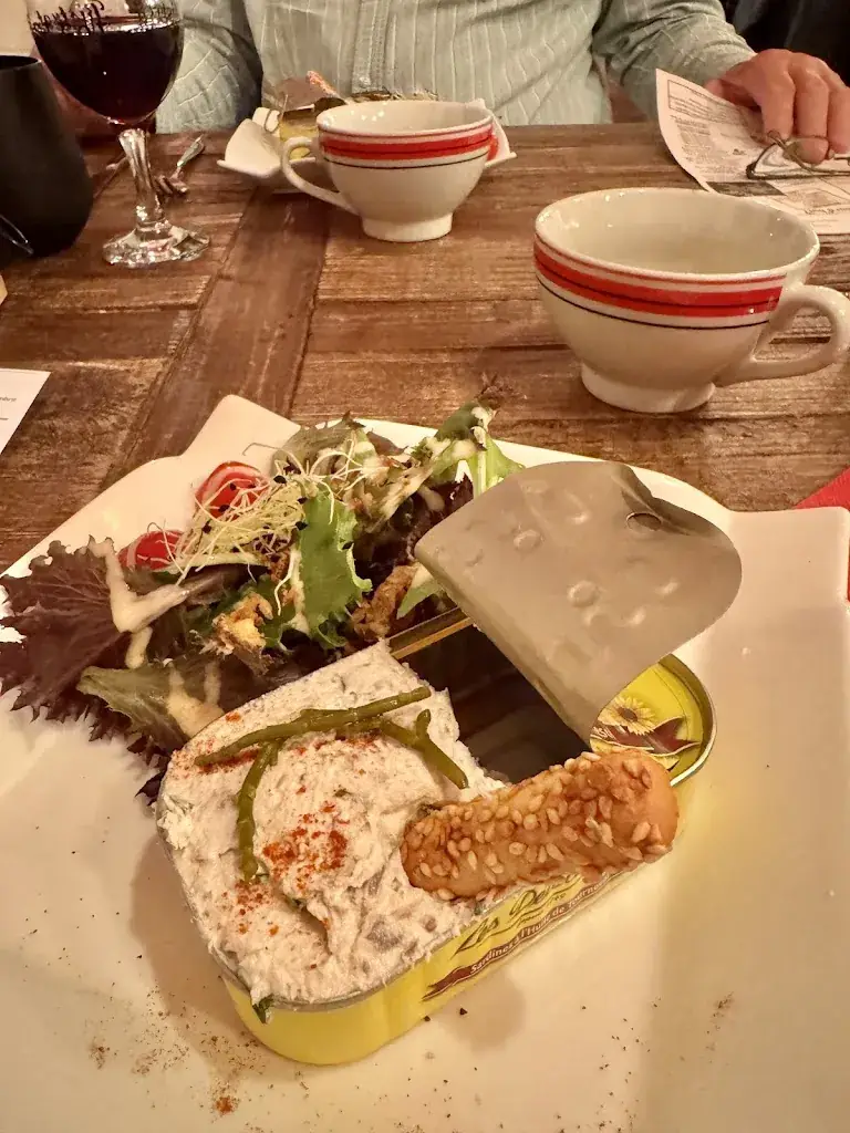 Anita Liu_LA CRÉMAILLÈRE_Anlhiac_review