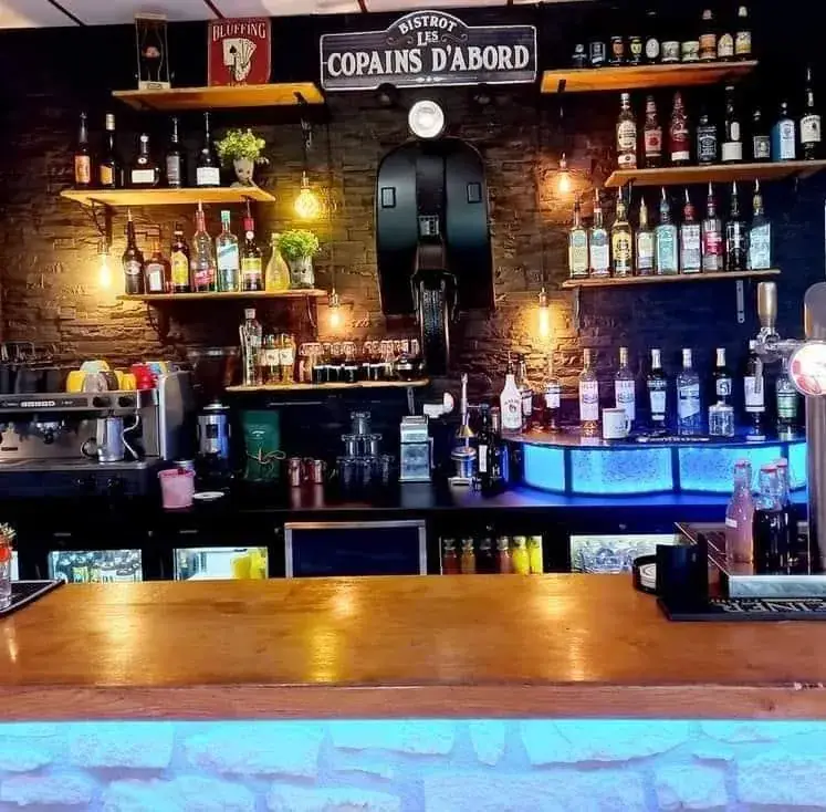 LA CRÉMAILLÈRE restaurant in Anlhiac