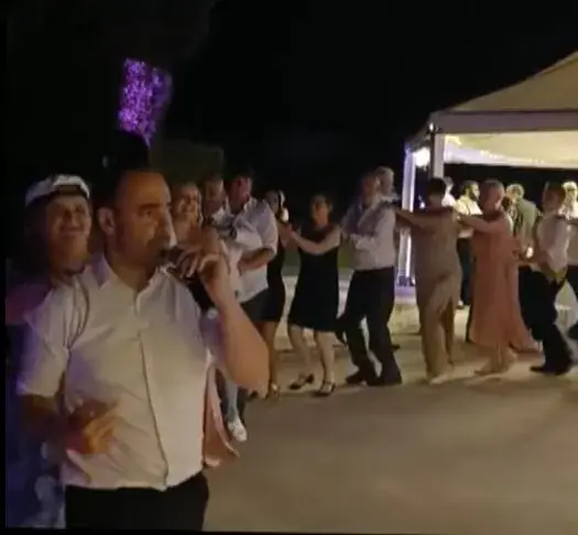 Singing Waiters In France_Le Domaine d'Essendiéras_Saint-Médard-d'Excideuil_review