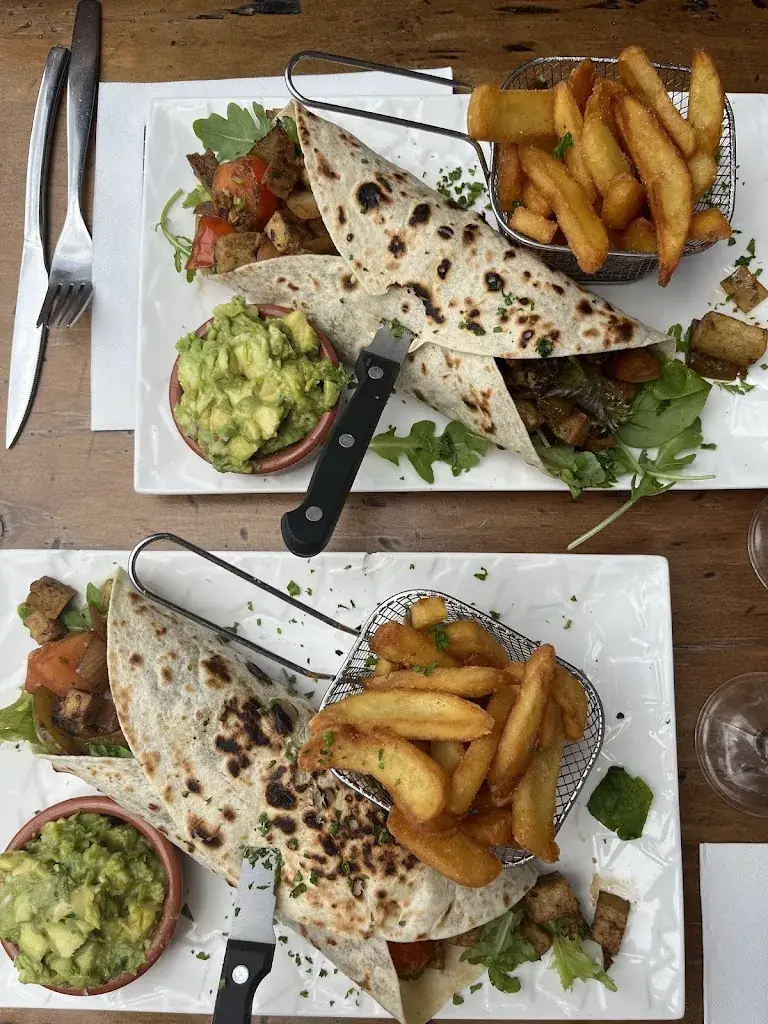 Lyndsey Goddard_Andine_Eymet_review