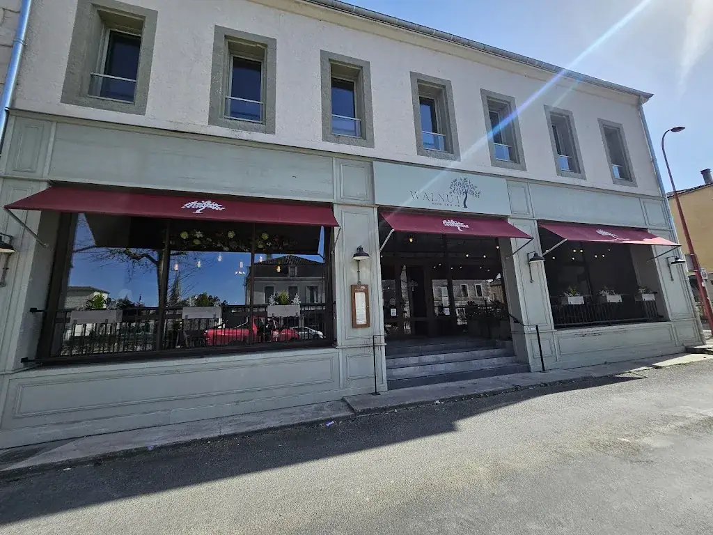 Anthony Kallergis_Walnut_Eymet_review