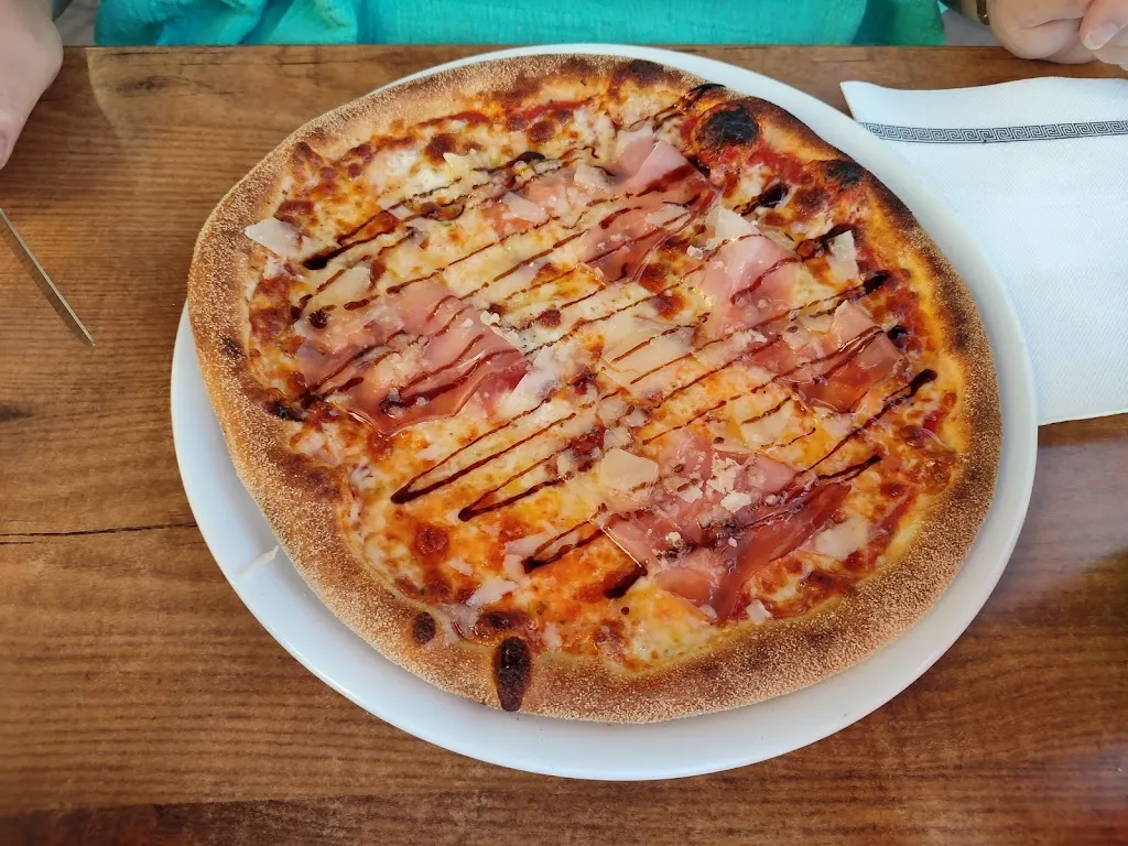 Andrew Monk_Pizzeria Napoli_Eymet_review