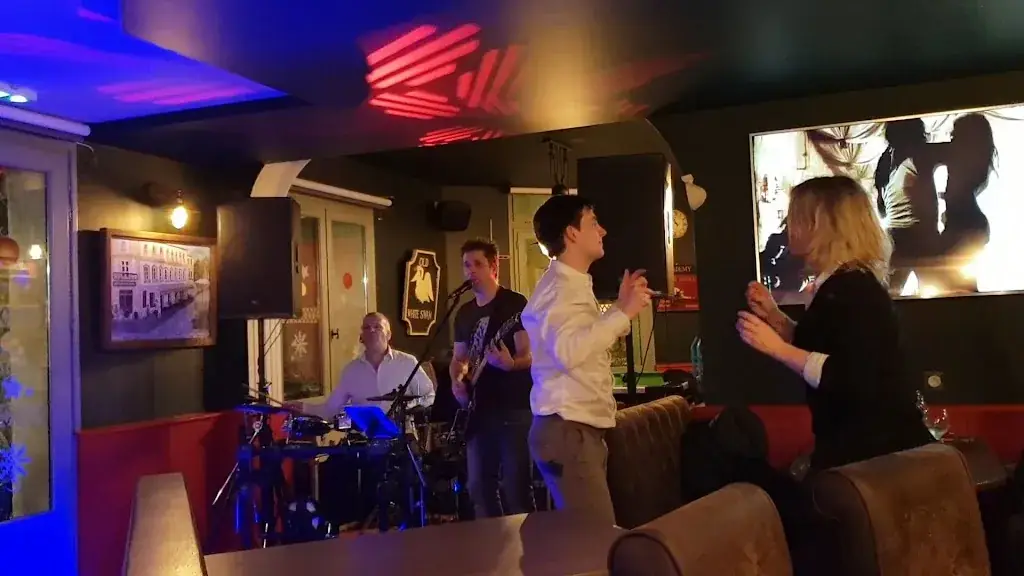 Café Tortoni_Eymet_slider_image_2