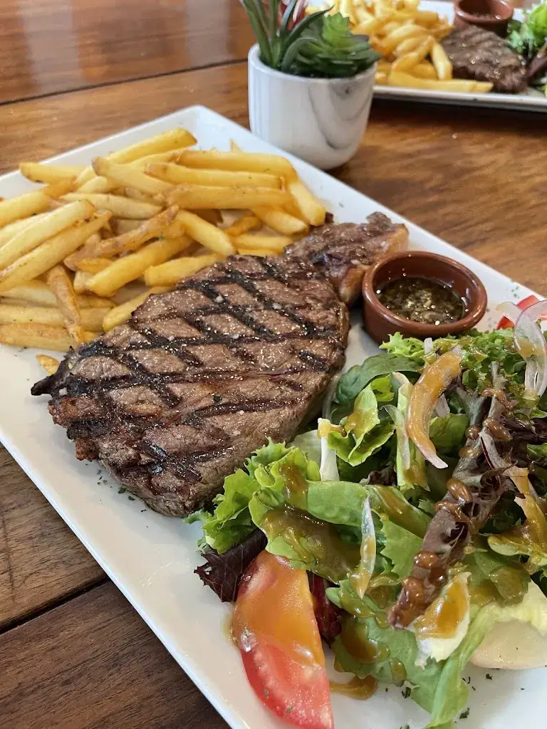 Pacifico_Eymet_slider_image_2