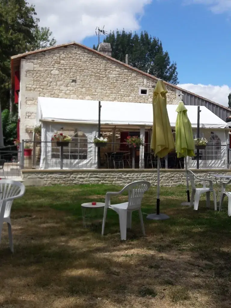 Marc Chazelle_Buvette de Fleurac_Linars_review