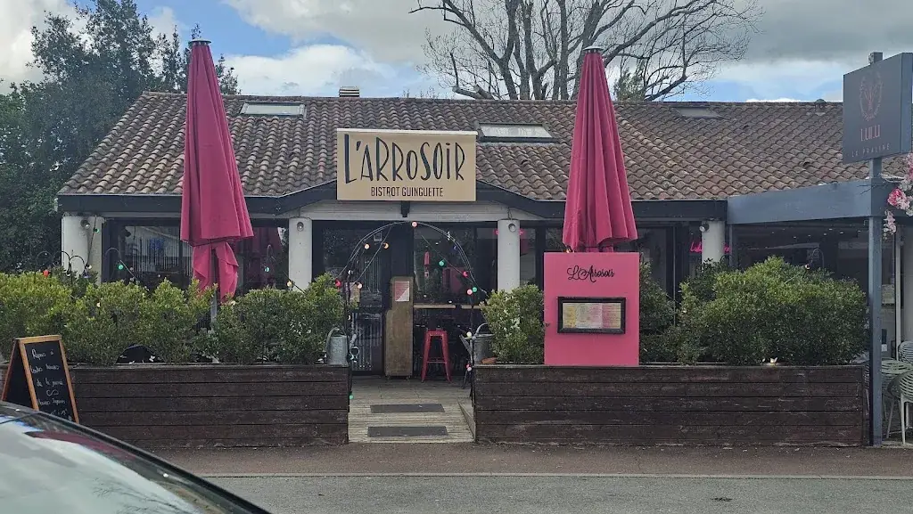 L'arrosoir restaurant in Fargues-Saint-Hilaire