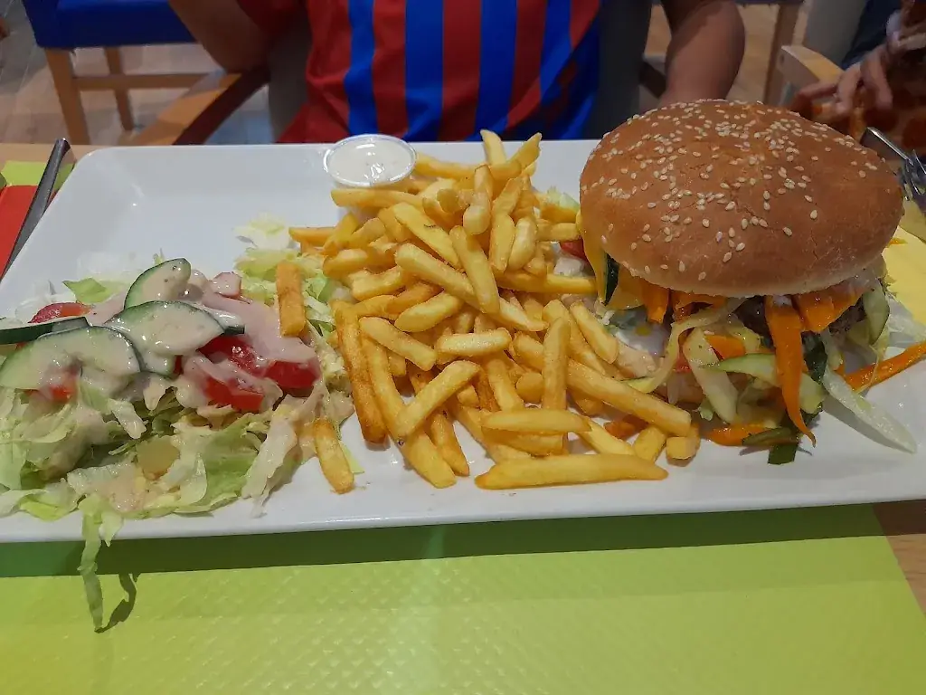 Menü_Cafétéria Aladin_Fontaine-le-Comte_Bild_7