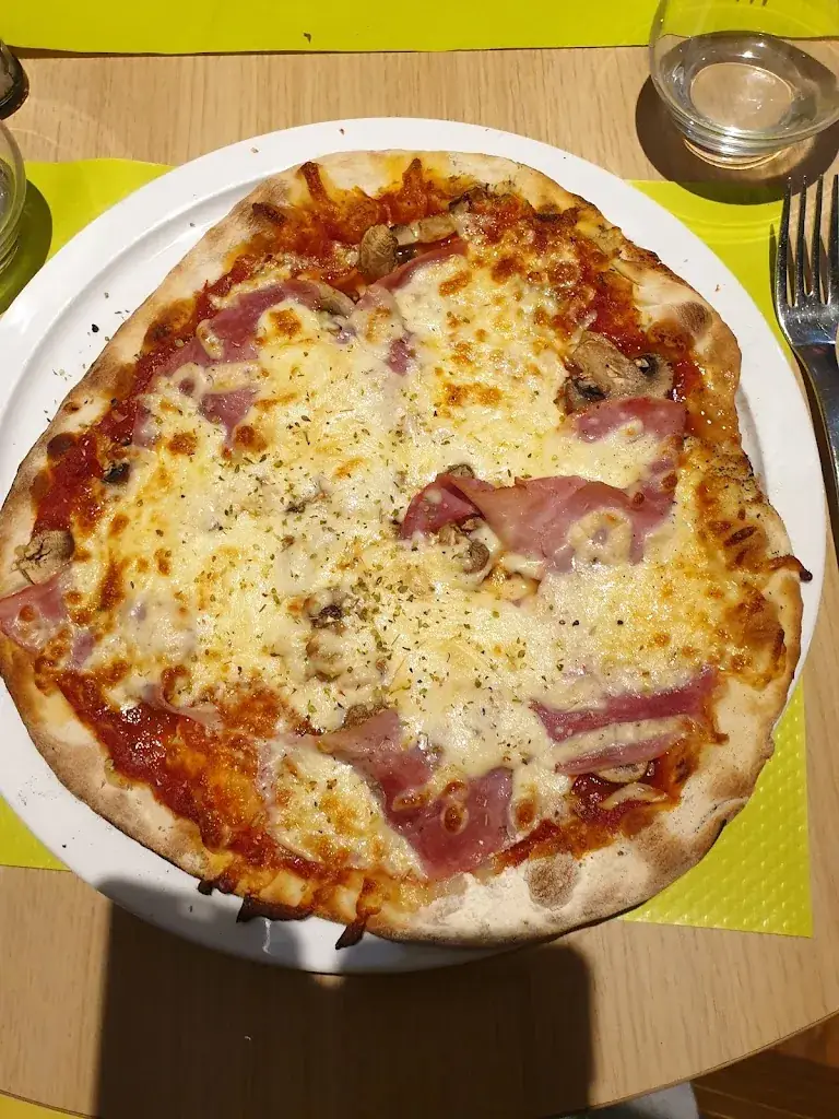 Menü_Cafétéria Aladin_Fontaine-le-Comte_Bild_8