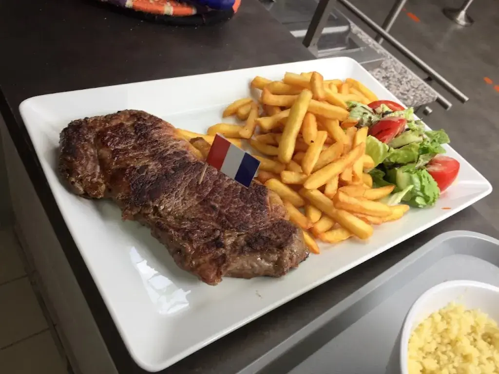 Menü_Cafétéria Aladin_Fontaine-le-Comte_Bild_9