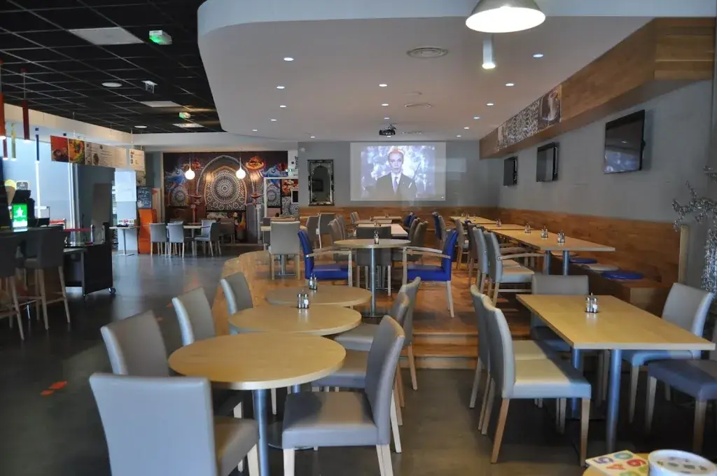 Cafétéria Aladin_Fontaine-le-Comte_slider_image_1