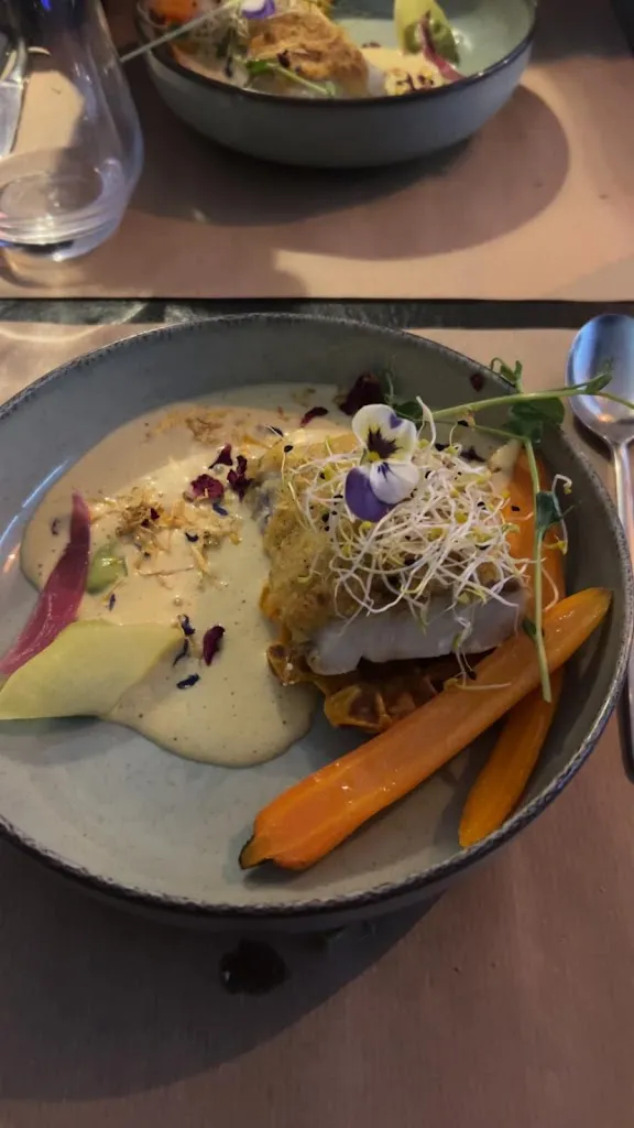 Bêrîvane Amir_La loggia_Issoire_review