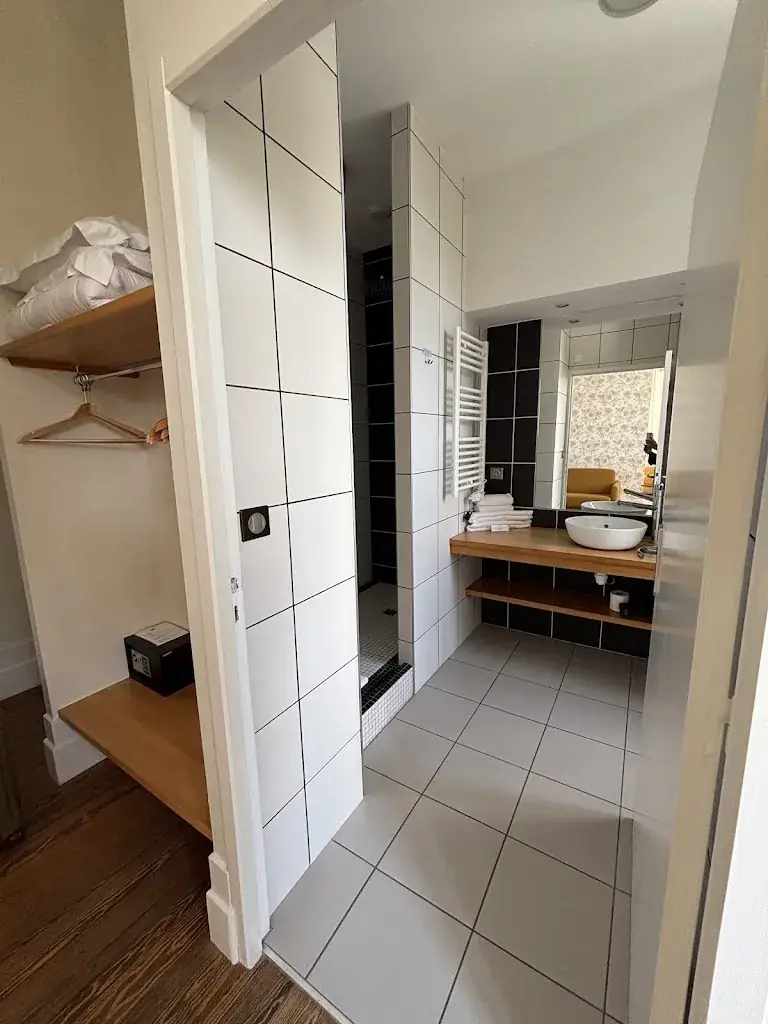 Georgette_Château La Chèze Hotel & Reception À Bordeaux - Floirac_Floirac_review