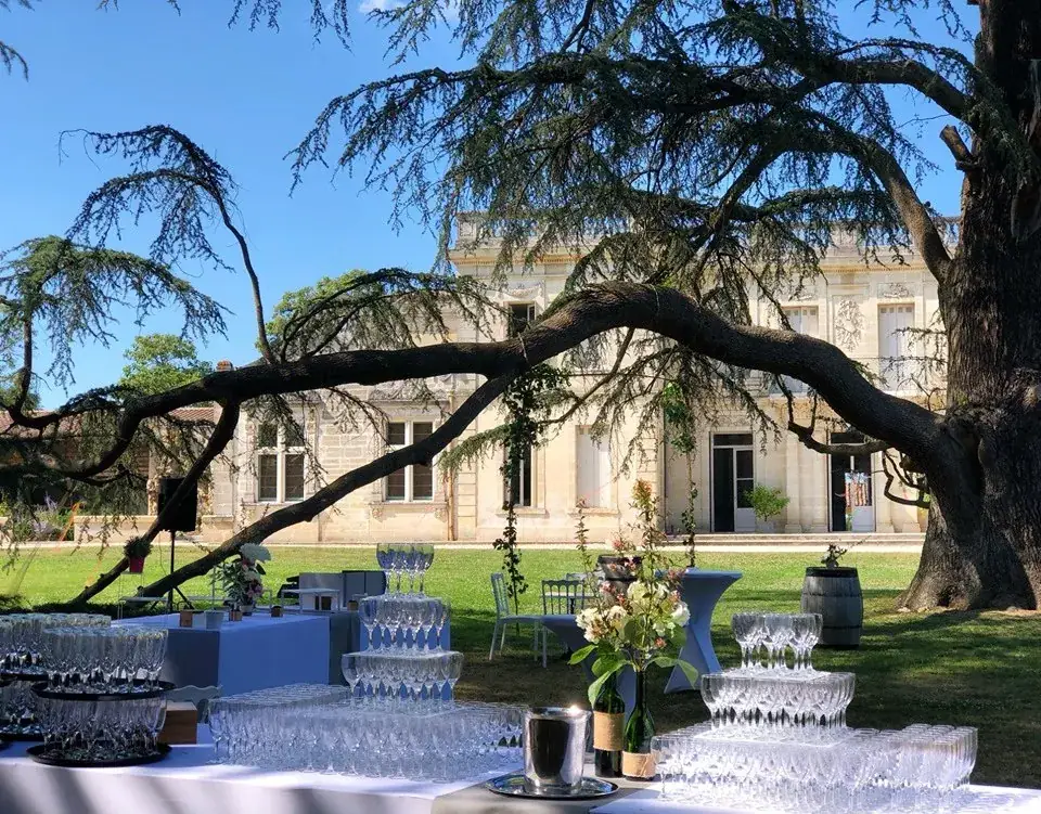 Château La Chèze Hotel & Reception À Bordeaux - Floirac restaurant in Floirac