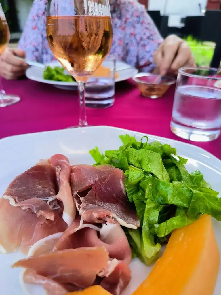 Menu_auberge de l'escale_Fourques-sur-Garonne_immagine_7