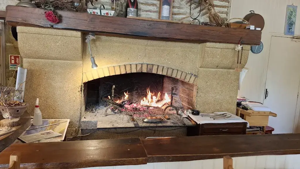 Iryna Ecker-Tafintseva_auberge de l'escale_Fourques-sur-Garonne_recensione