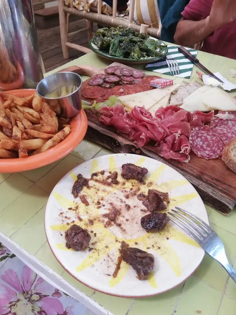 Guinguette Les Frangins ristorante a Fourques-sur-Garonne