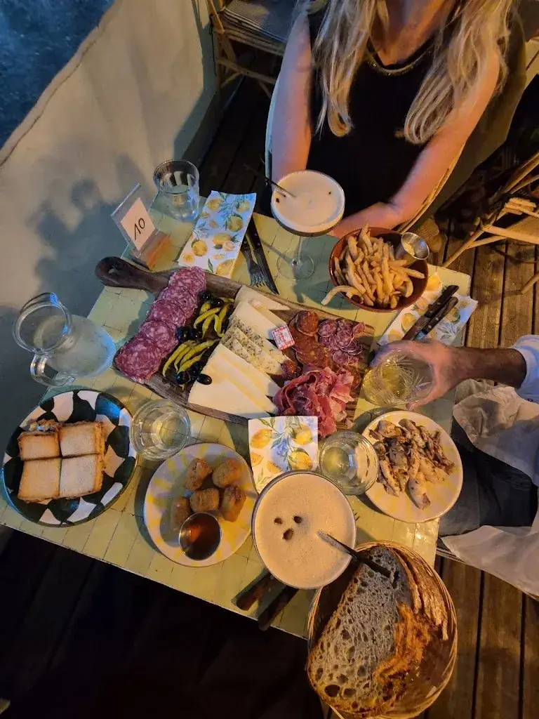 Margaux Chab. _Guinguette Les Frangins_Fourques-sur-Garonne_review