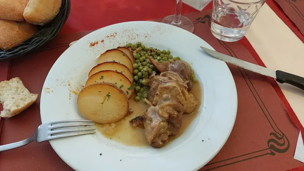 Le Relais restaurant in Gabarret