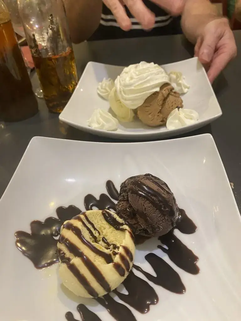 Sue Bonnici_Restaurant Italien Pizzeria La Dolce Vita_Fumel_recensione