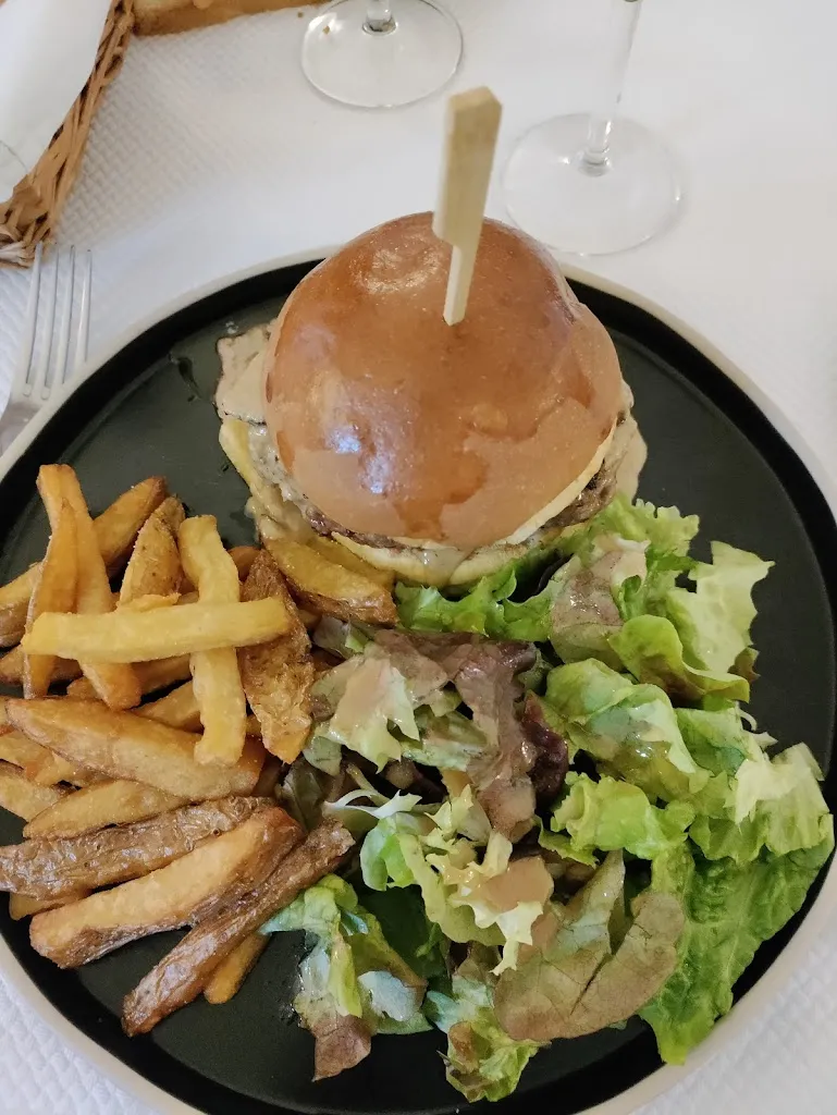 Restaurant la Saye_Galgon_slider_image_3