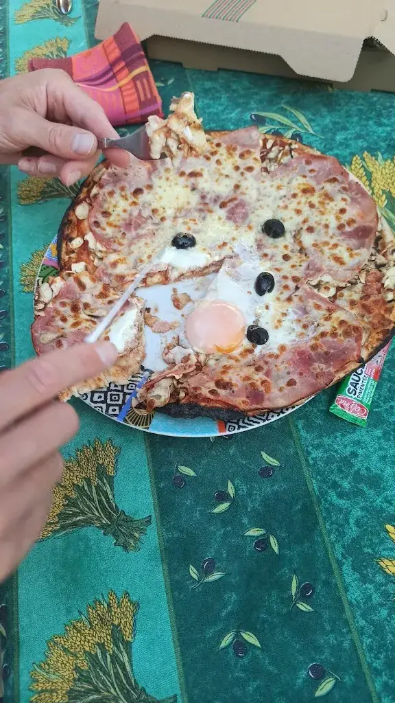 Menu_Four'As Pizz_Fouras_image_3