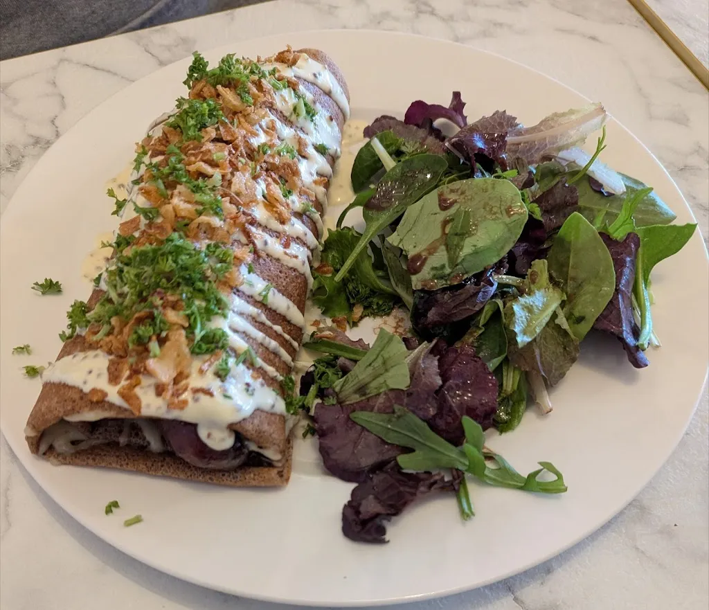 Sylvie Benard_SUZIE Crêperie Fourasine_Fouras_review