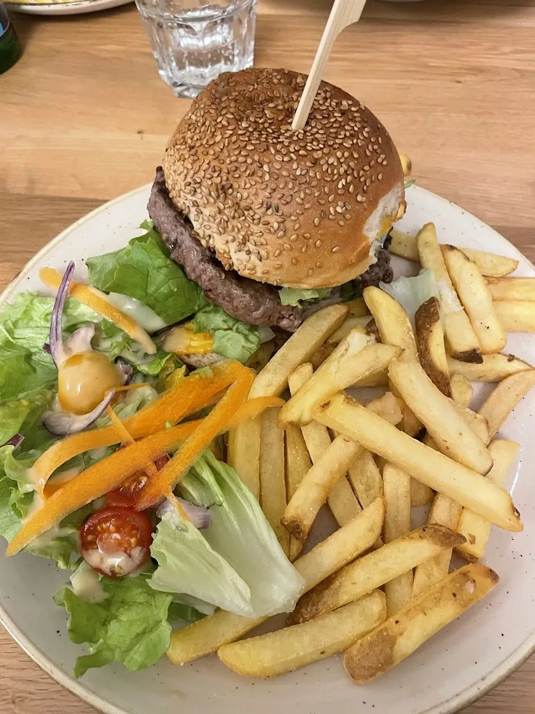 Calliste_Au rendez-vous des copains_Issoire_review