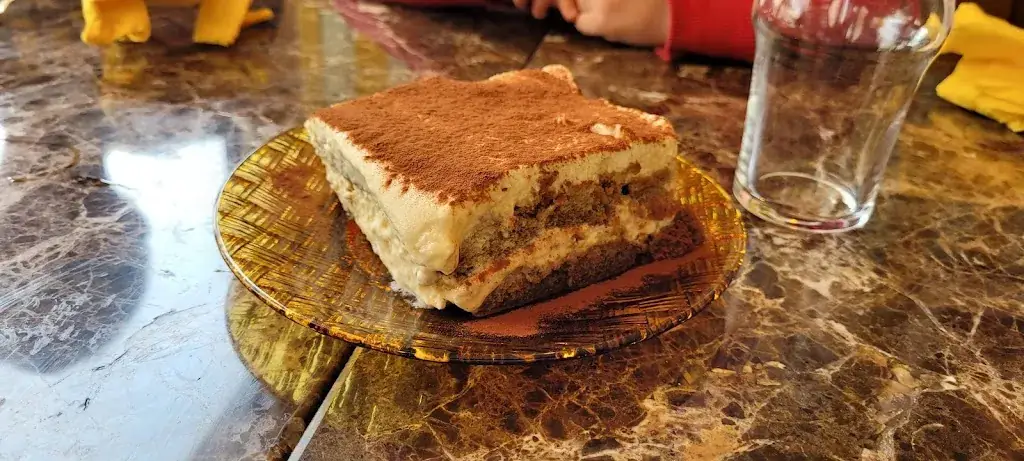 Bazarini_Fouras_slider_image_2