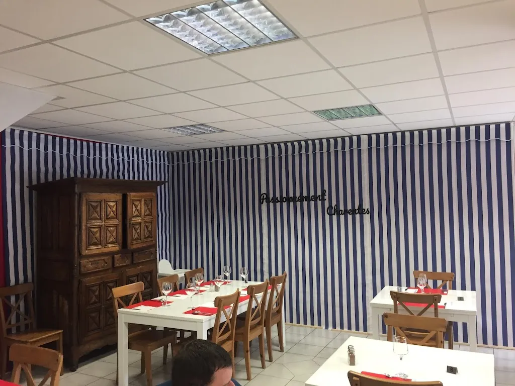 Le 143_Cravans_slider_image_2