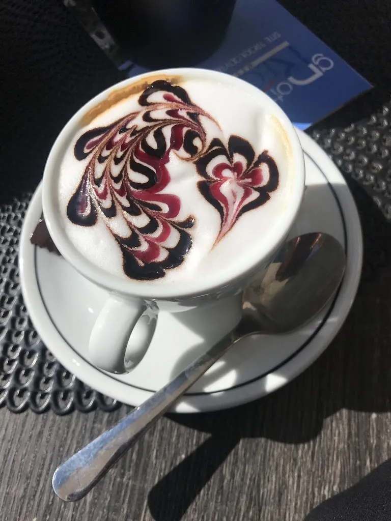 hannah townsend_Au Coeur Du Vrac - Coffee Shop Barista & Epicerie Bio Vrac_Gémozac_review