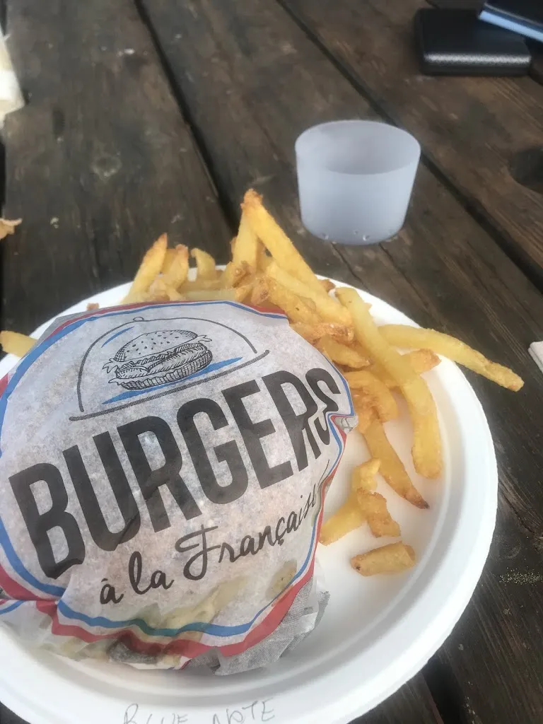 Céline TARDIVET_La Cabane_Mas-d'Agenais_review