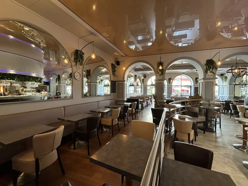 Brasserie le Globe_Issoire_slider_image_1