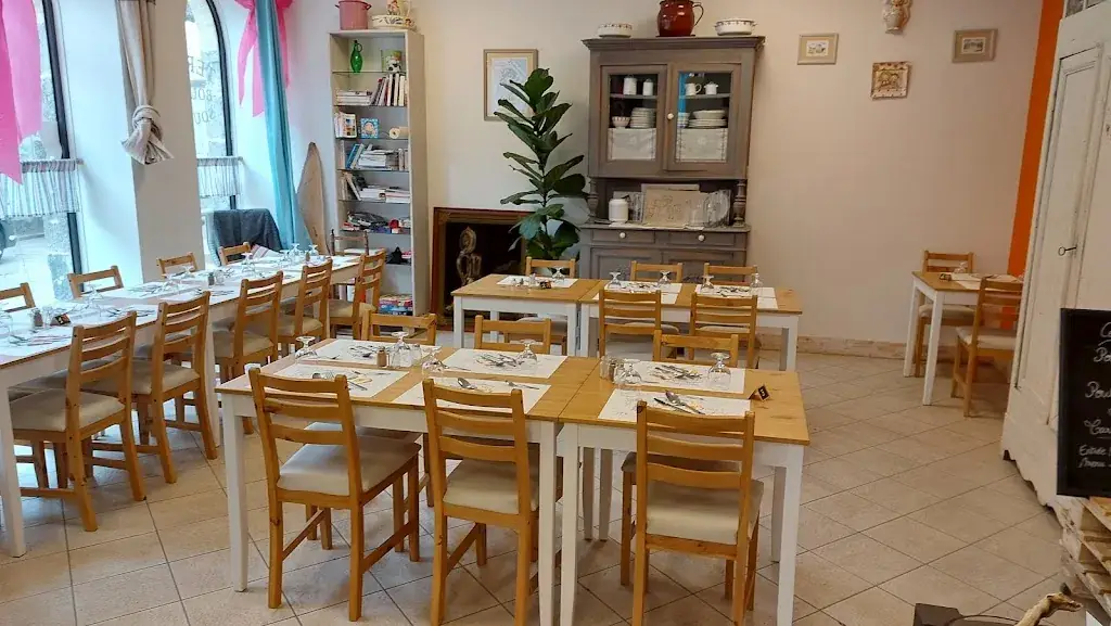 Béa Rég'Halle restaurant brasserie_Mas-d'Agenais_slider_image_1